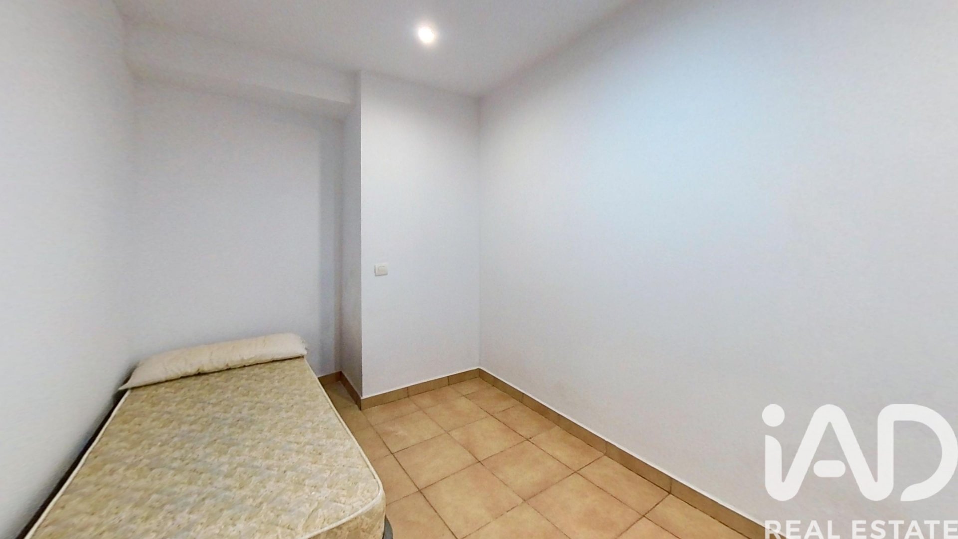 Villa i Alcala la Real, Jaen, Spanien 3 sovrum, 179 kvm. Nr. 184705
