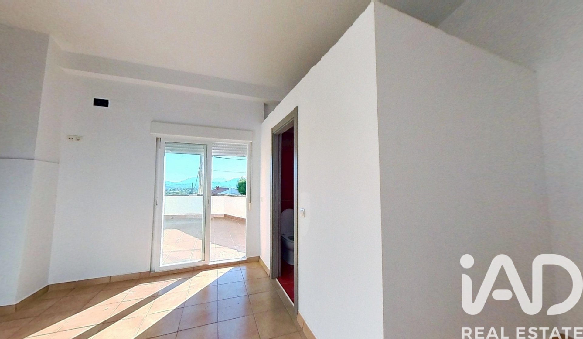 Villa i Alcala la Real, Jaen, Spanien 3 sovrum, 179 kvm. Nr. 184705