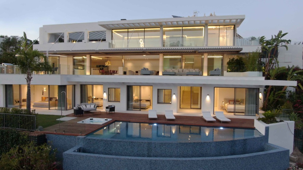 Villa in Benahavis, Malaga, Spanien 5 Schlafzimmer, 642 m2 Nr. 155827