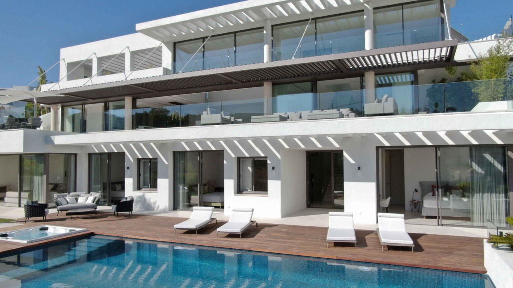 Villa in Benahavis, Malaga, Spanien 5 Schlafzimmer, 642 m2 Nr. 155827