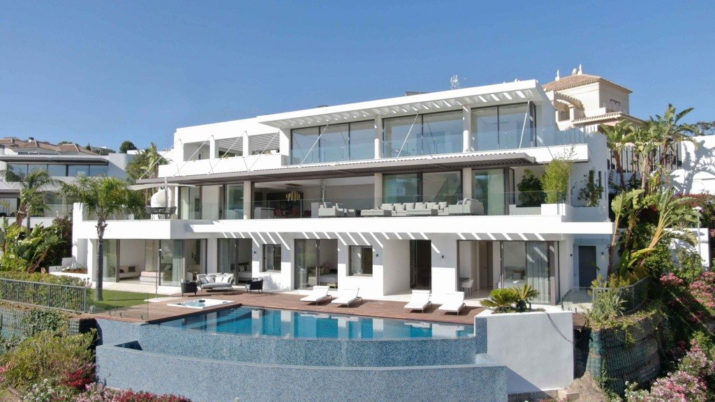 Villa in Benahavis, Malaga, Spanien 5 Schlafzimmer, 642 m2 Nr. 155827
