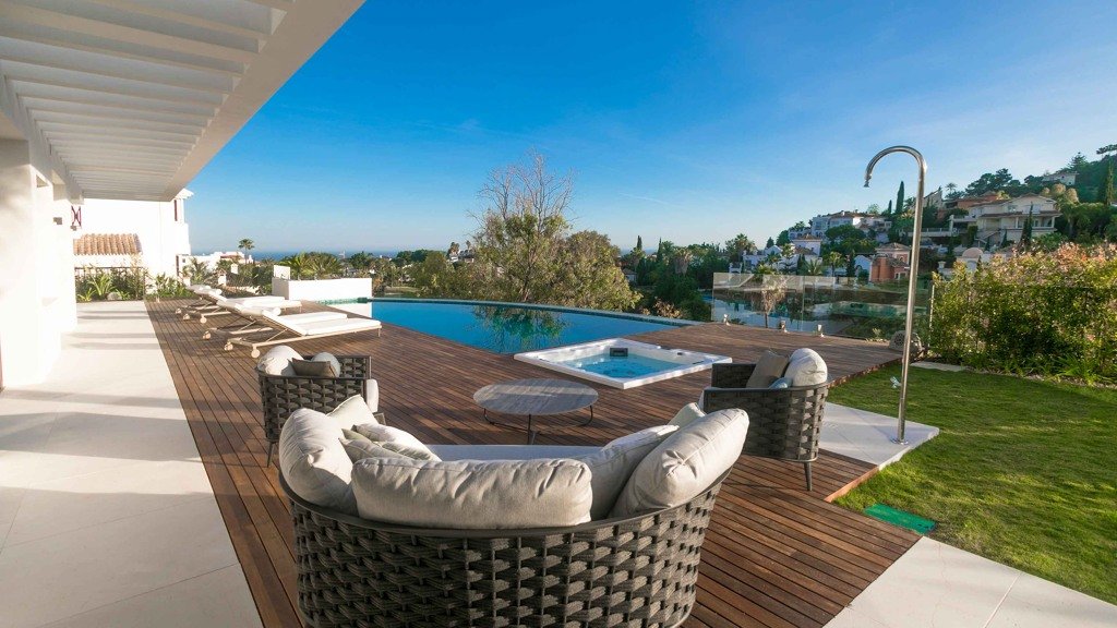 Villa in Benahavis, Malaga, Spanien 5 Schlafzimmer, 642 m2 Nr. 155827