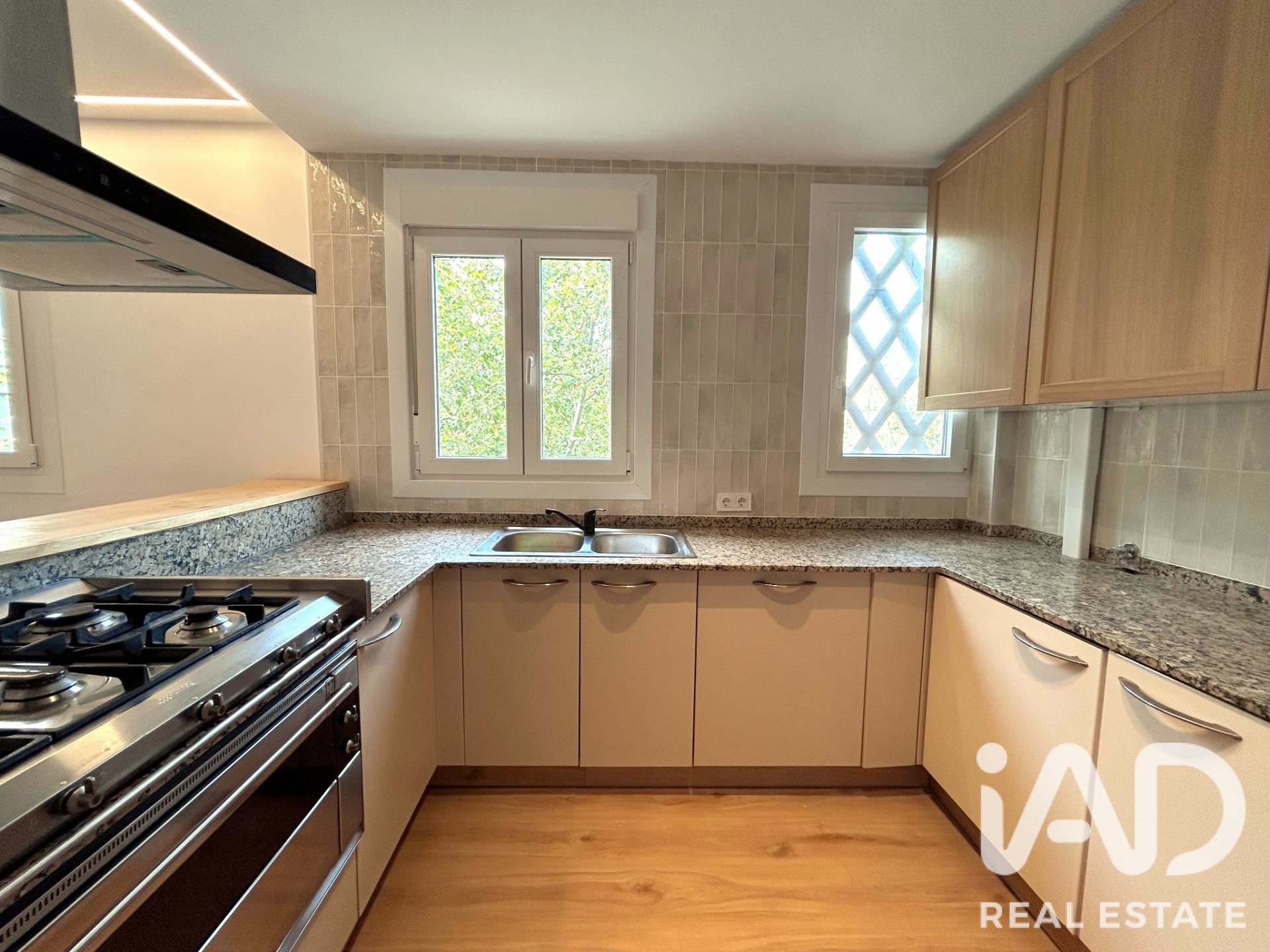 Huoneisto Barcelona, Espanja 2 makuuhuonetta, 84 m2 No. 196590