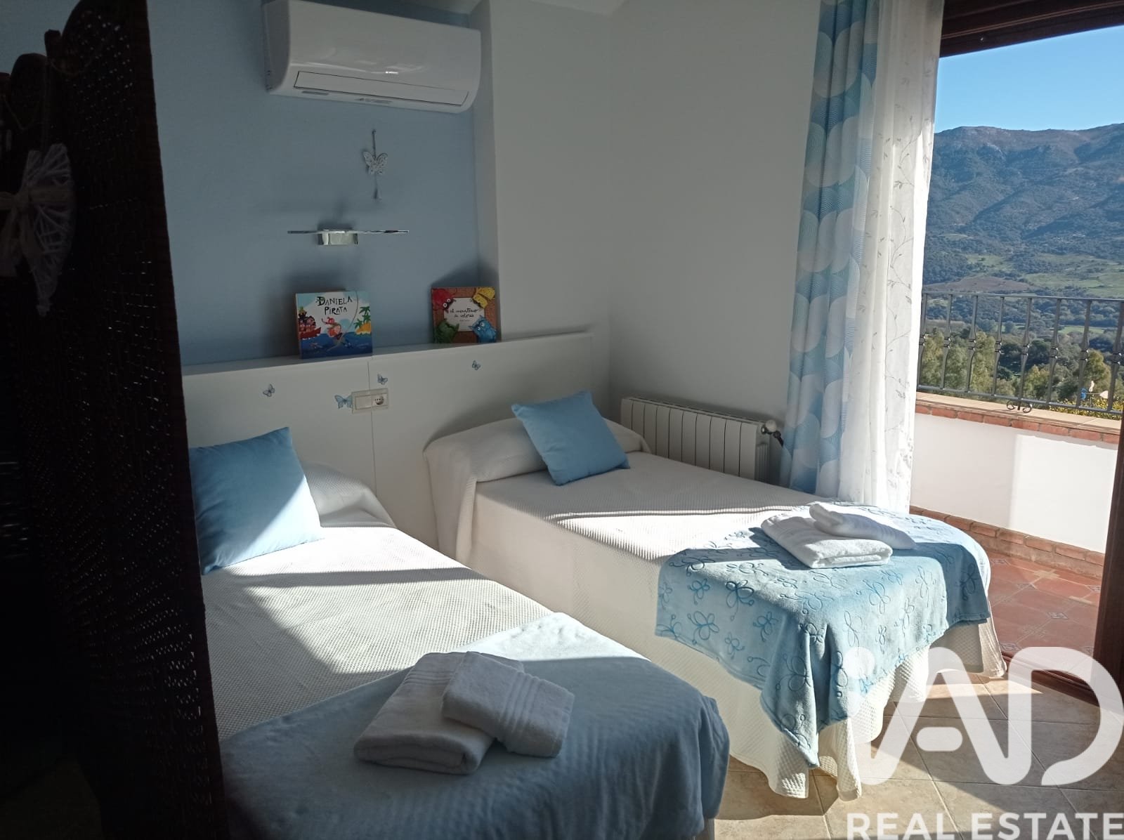 House à Cortes de la Frontera, Malaga, Espagne 4 chambres, 319 m2 No. 188325