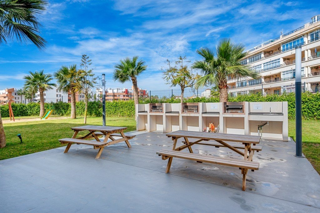 Apartamento en Alicante, España 2 dormitorios, 79 m2 No. 188961