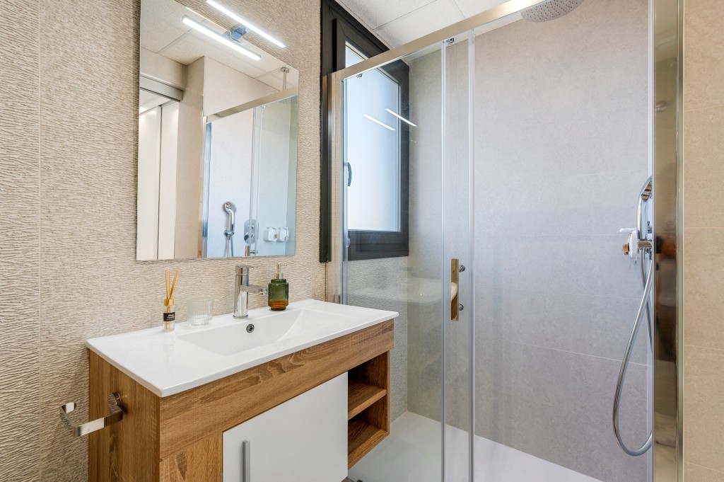 Apartamento en Alicante, España 2 dormitorios, 79 m2 No. 188961
