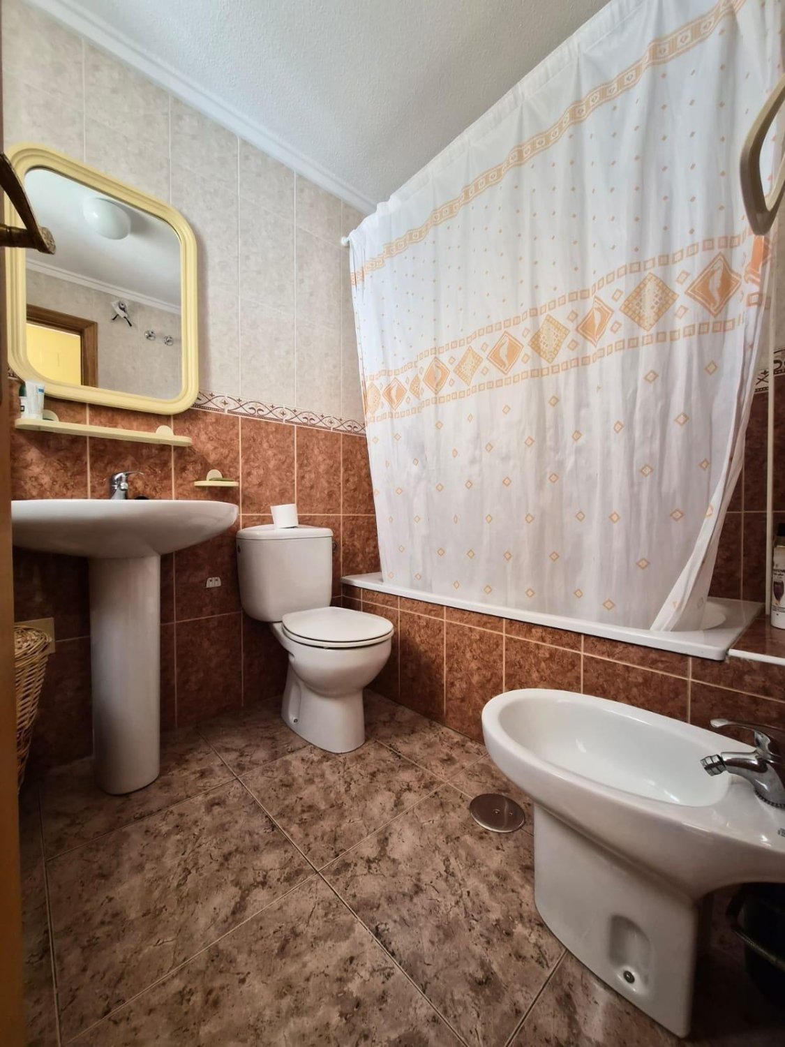 Apartamento en Torrevieja, Alicante, España 2 dormitorios, 75 m2 No. 194116