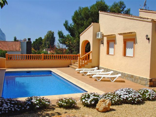 Villa in Calpe, Alicante, Spain 3 bedrooms, 90 sq.m. No. 196741