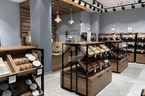 Retail store in Spain 137 sq.m. No. 151951