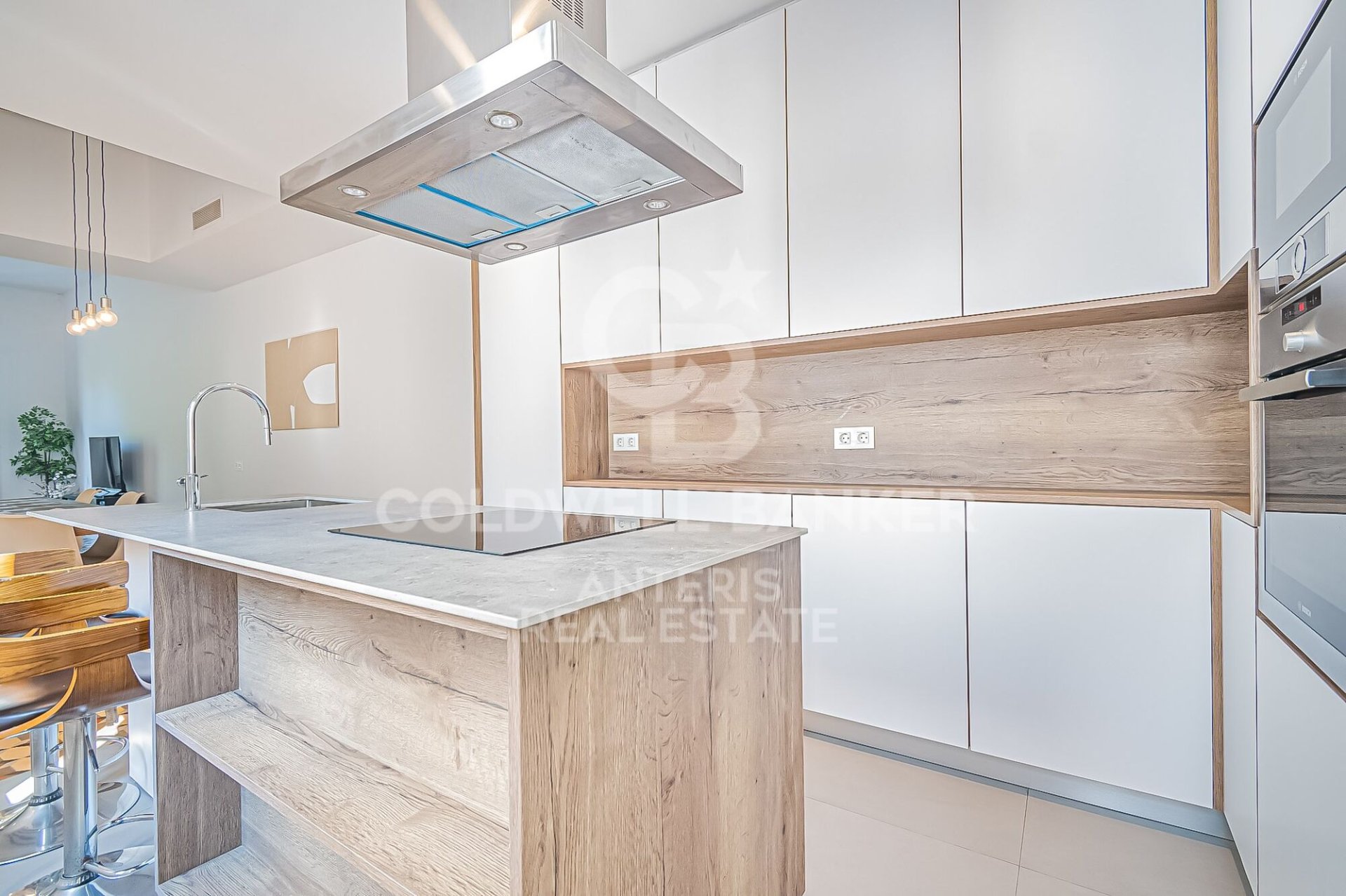 Wohnung in Barcelona, Spanien 3 Schlafzimmer, 124 m2 Nr. 158645
