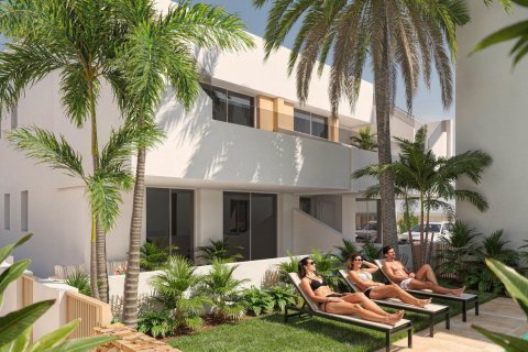 Bungalow i Pilar de la Horadada, Alicante, Spanien 3 sovrum, 84 kvm. Nr. 192899