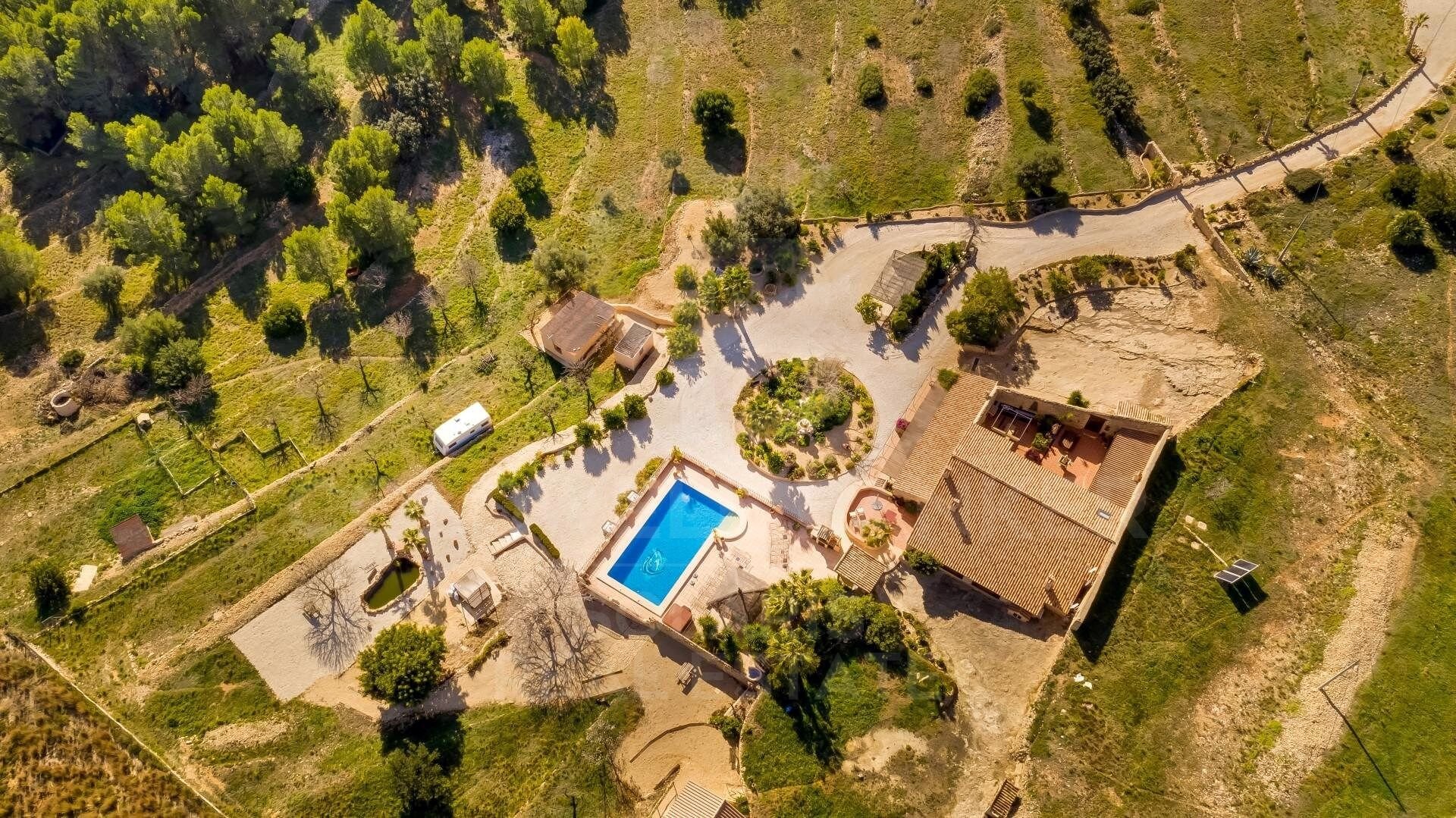 Talo Benissa, Alicante, Espanja 8 makuuhuonetta, 607 m2 No. 157079
