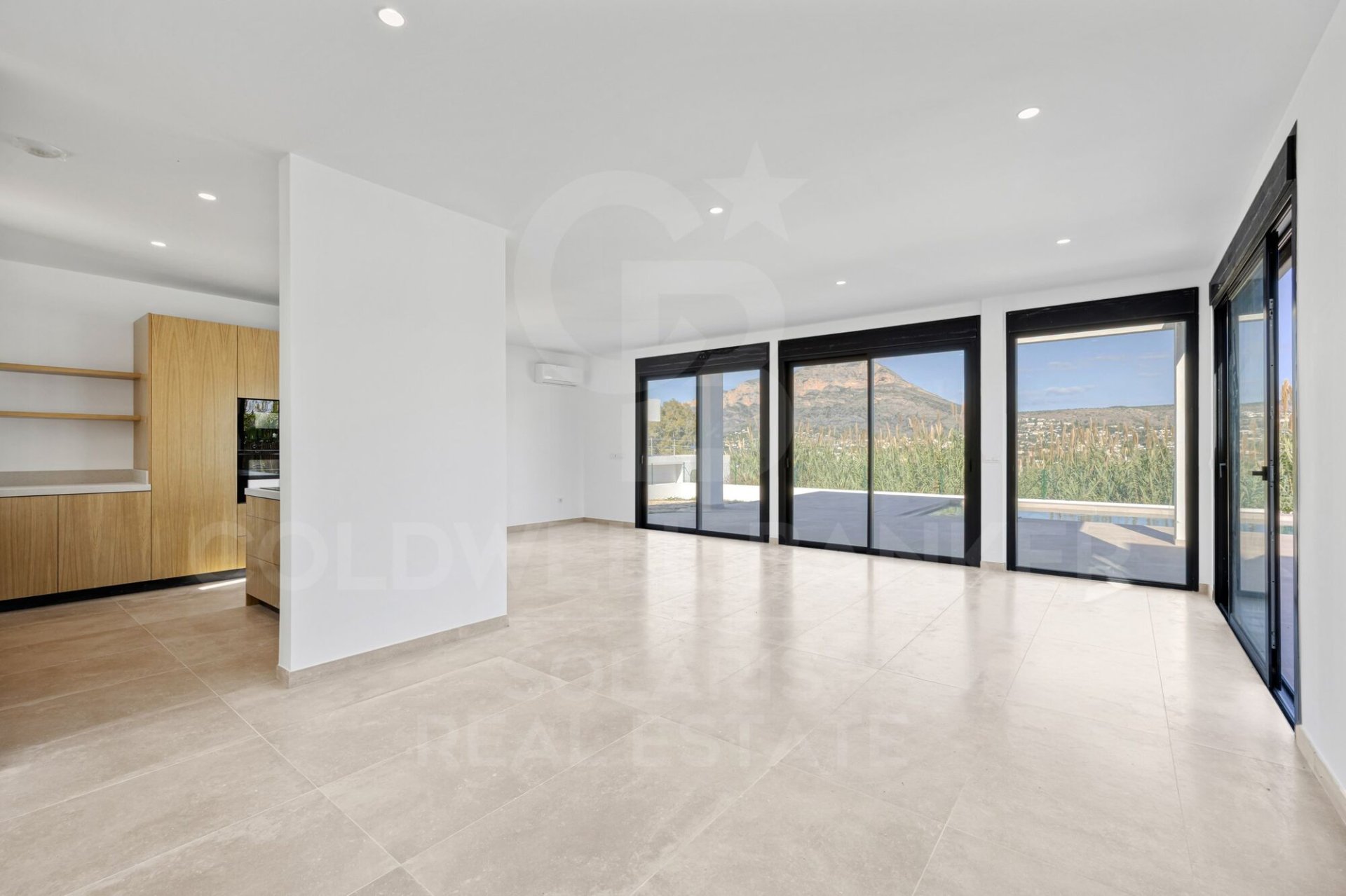 Huvila Javea, Alicante, Espanja 3 makuuhuonetta, 203 m2 No. 157078