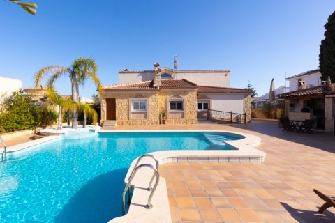 Huvila Torrevieja, Alicante, Espanja 5 makuuhuonetta, 407 m2 No. 145421