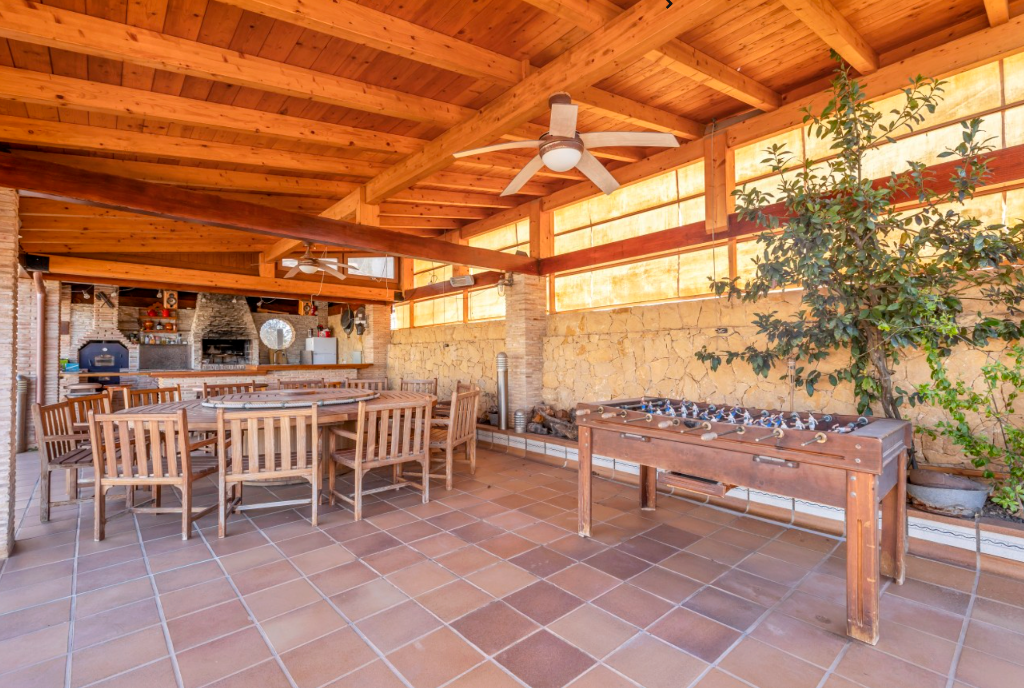 Villa i Torrevieja, Alicante, Spanien 5 sovrum, 407 kvm. Nr. 145421
