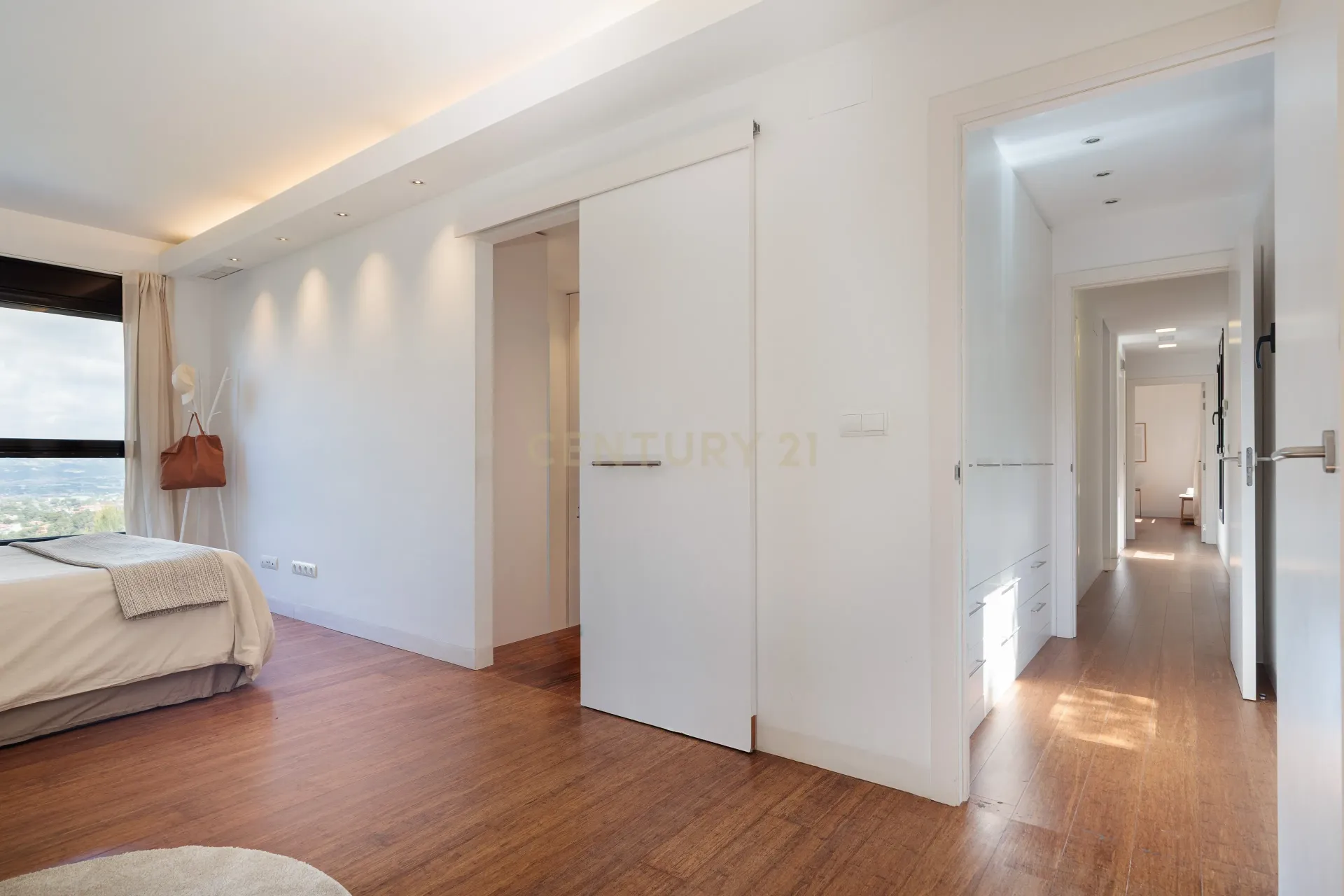 House in Sant Cugat Del Valles, Barcelona, Spain 4 bedrooms, 435 sq.m. No. 166891