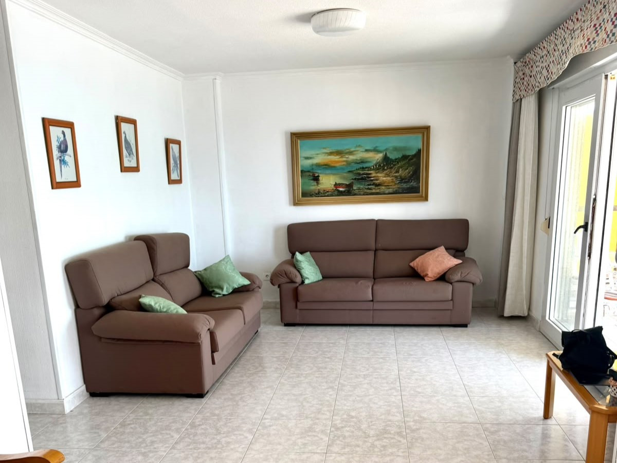 Apartment à Torrevieja, Alicante, Espagne 3 chambres, 120 m2 No. 196426