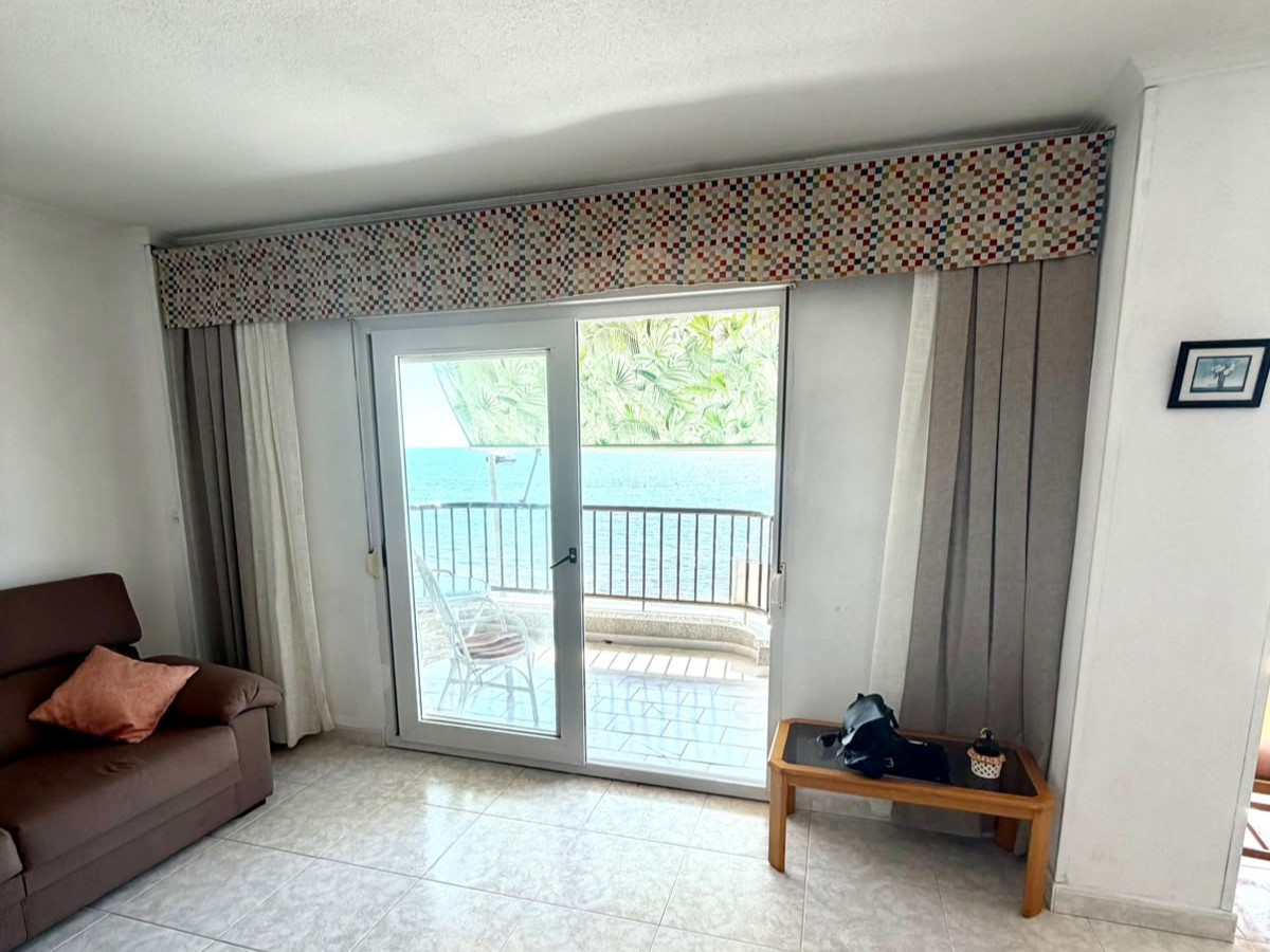 Apartment à Torrevieja, Alicante, Espagne 3 chambres, 120 m2 No. 196426