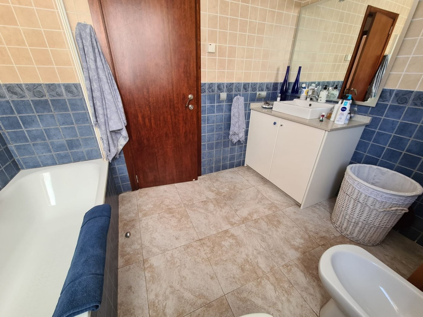 Apartamento en Valencia, València, España 5 dormitorios, 160 m2 No. 133423