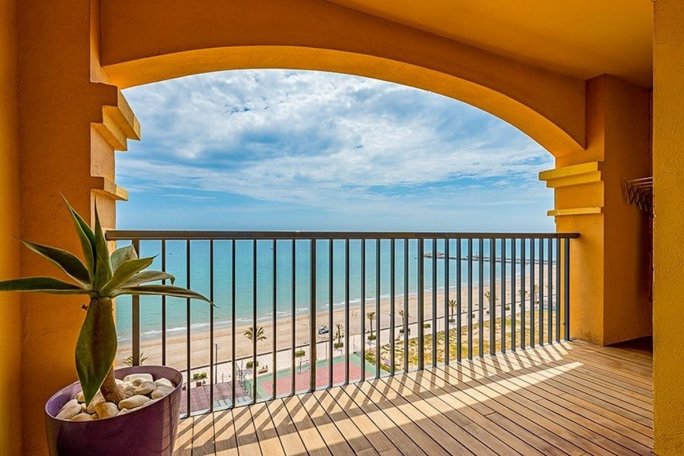 Appartamento a Valencia, Spagna 3 camere da letto, 160 mq. N° 133421