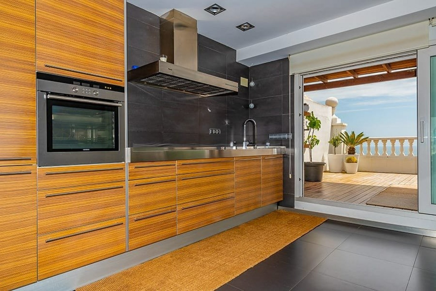 Appartamento a Valencia, Spagna 3 camere da letto, 160 mq. N° 133421