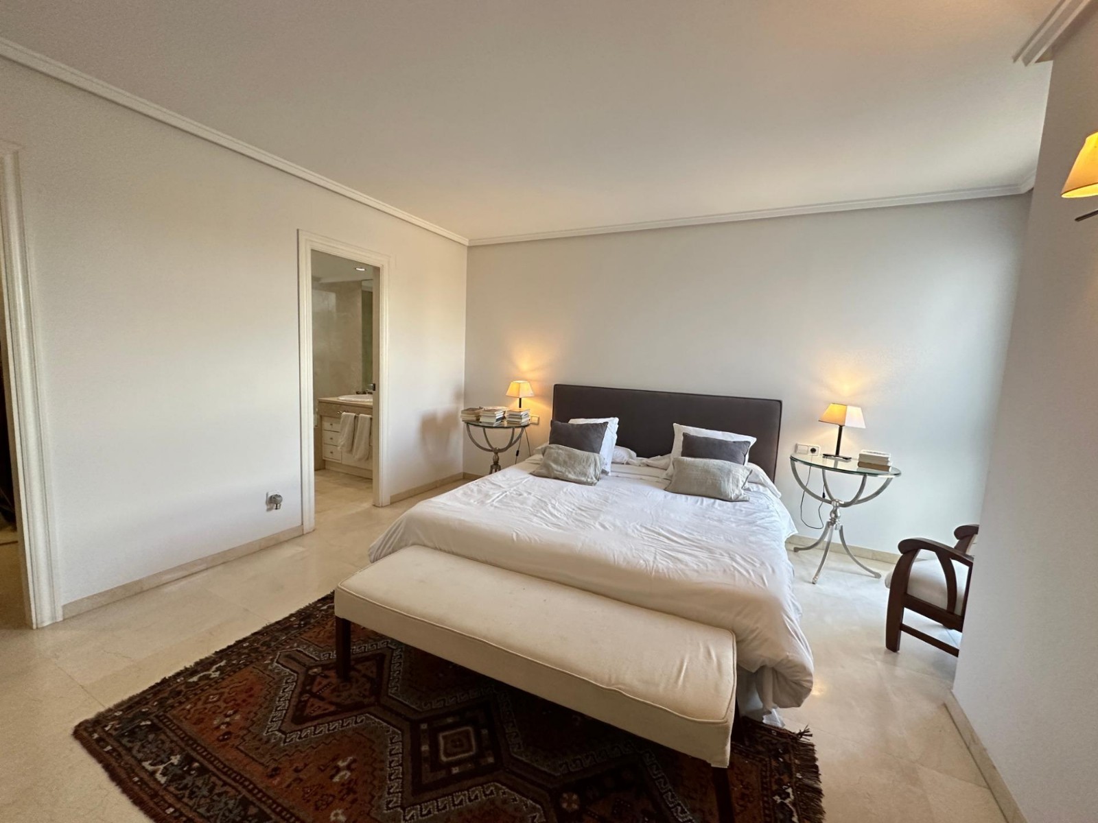 Apartment à Valencia, Espagne 4 chambres, 210 m2 No. 133419