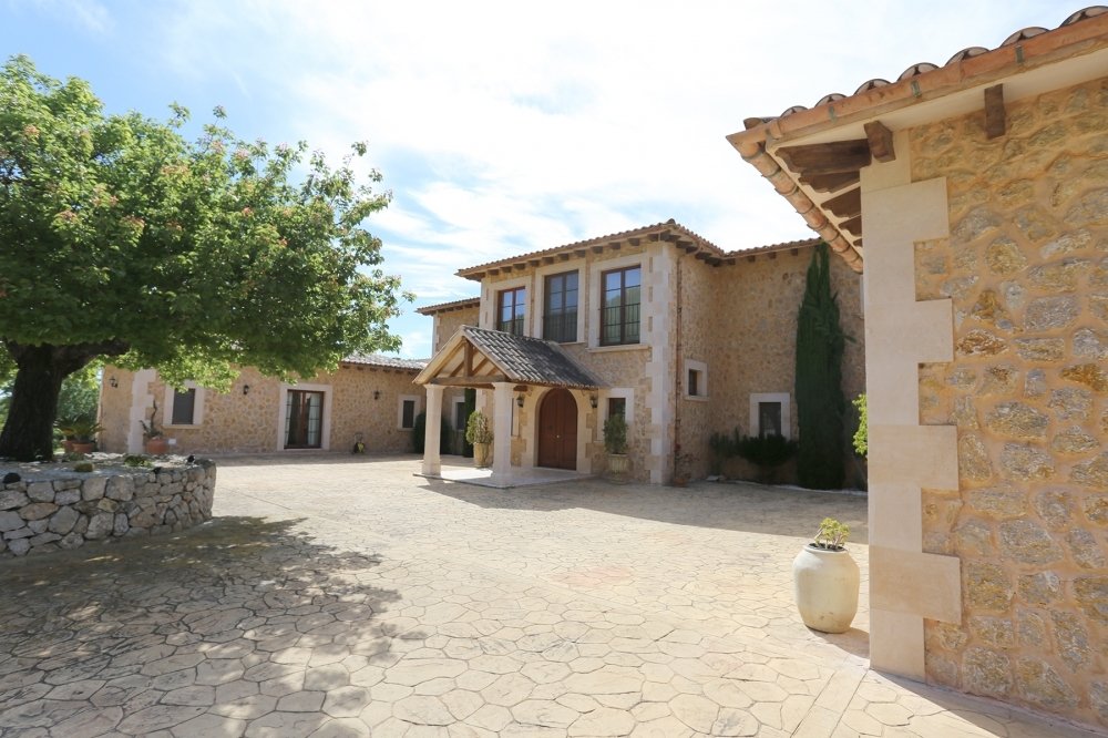 Hus i Inca, Mallorca, Spanien 4 sovrum, 520 kvm. Nr. 109957