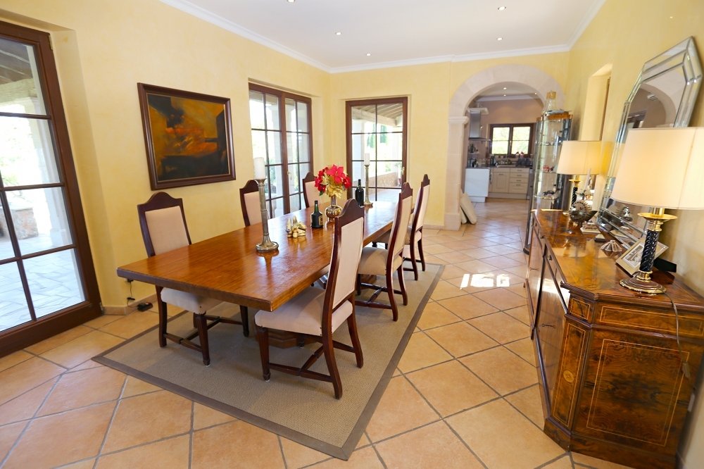 Hus i Inca, Mallorca, Spanien 4 sovrum, 520 kvm. Nr. 109957