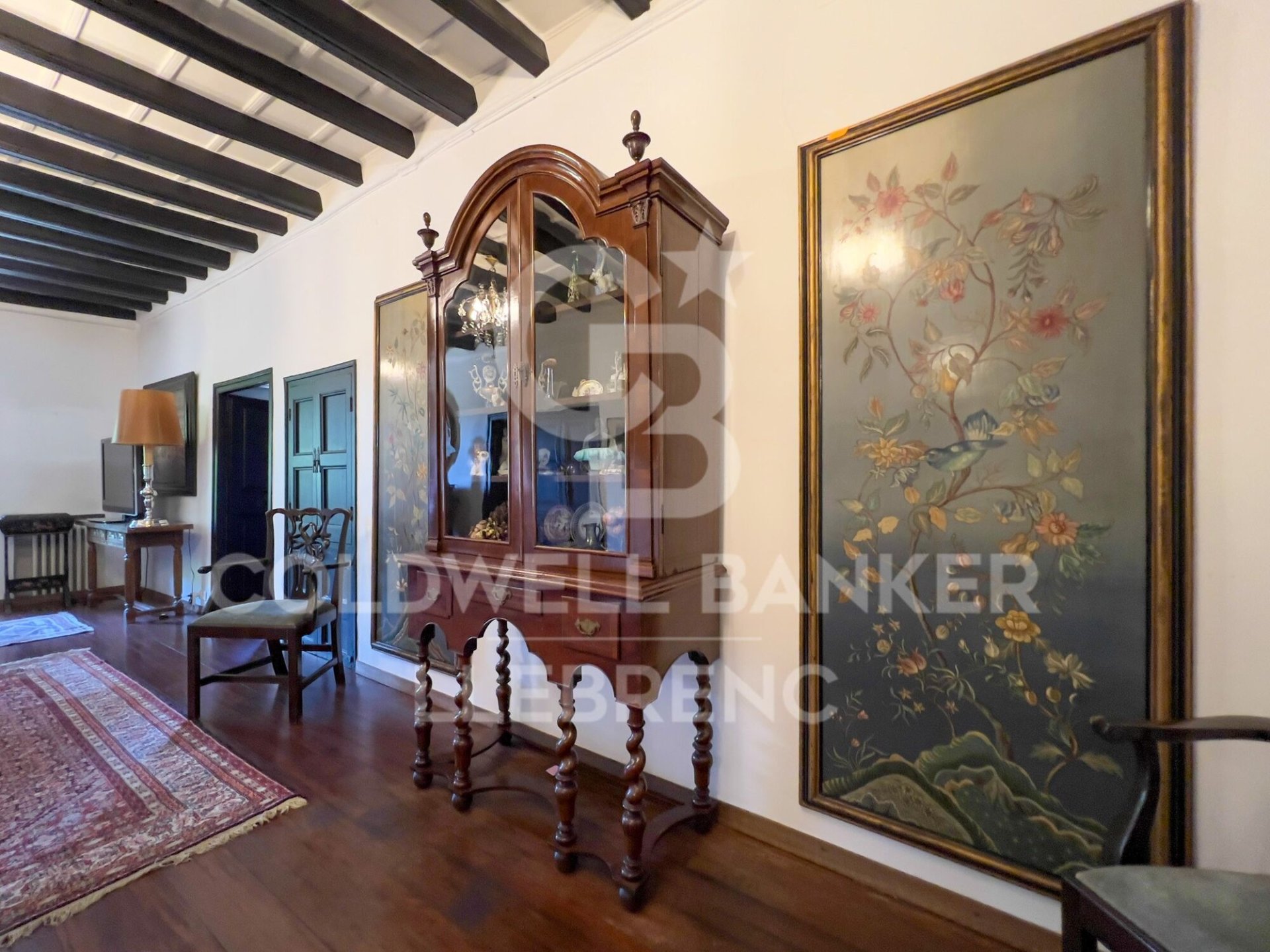 Māja Barcelona, Spānijā 8 istabas, 963 m2 Nr. 160092