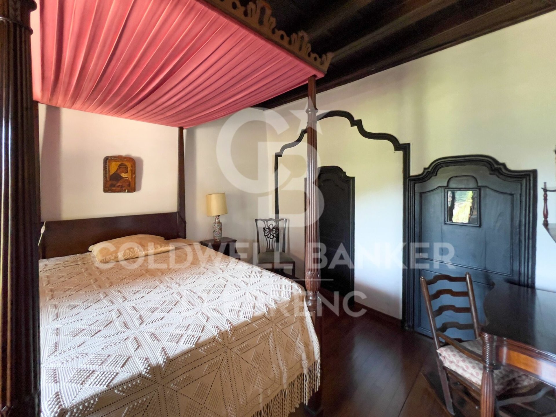 Māja Barcelona, Spānijā 8 istabas, 963 m2 Nr. 160092