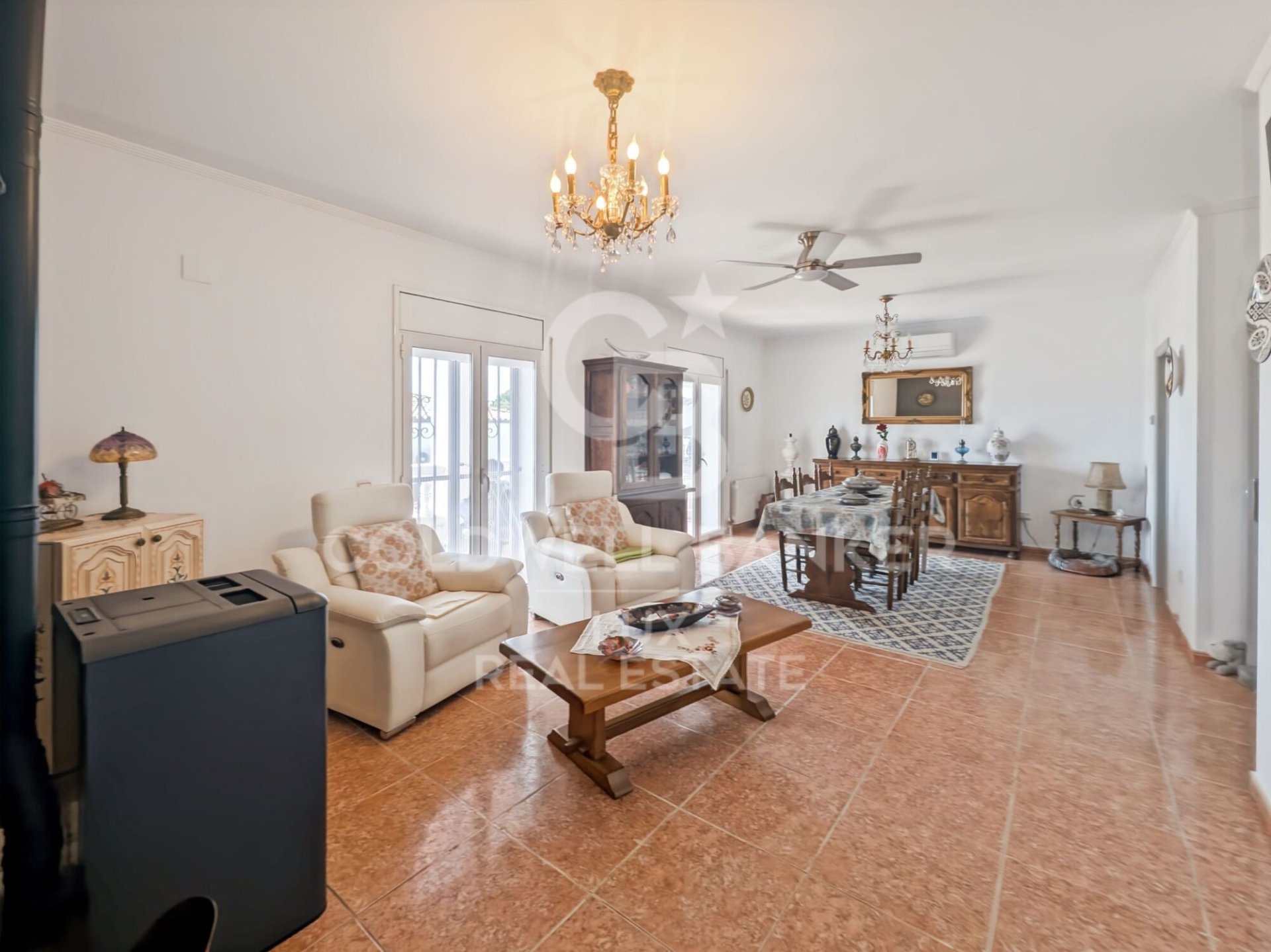 Villa Roses, Girona, Spānijā 3 istabas, 282 m2 Nr. 178768