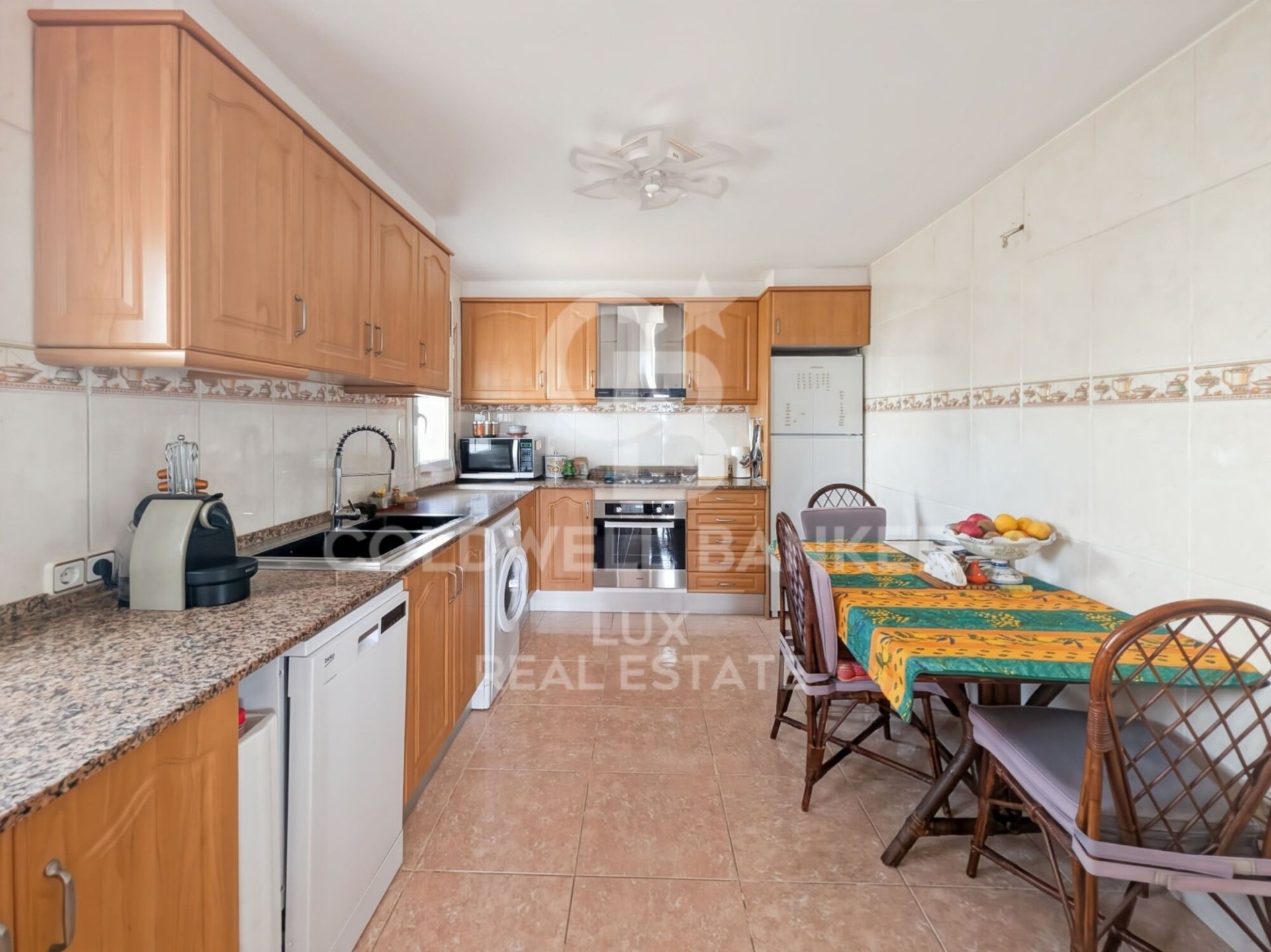 Villa Roses, Girona, Spānijā 3 istabas, 282 m2 Nr. 178768