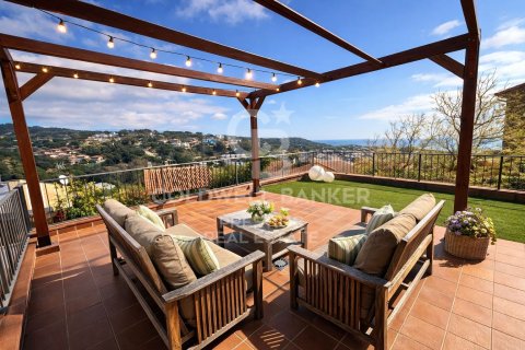 Hus i Sant Pol de Mar, Barcelona, Spanien 3 sovrum, 227 kvm. Nr. 178772