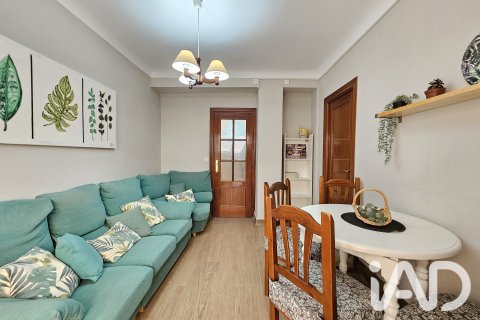Apartment in Granada, Spain 4 bedrooms, 110 sq.m. No. 192190