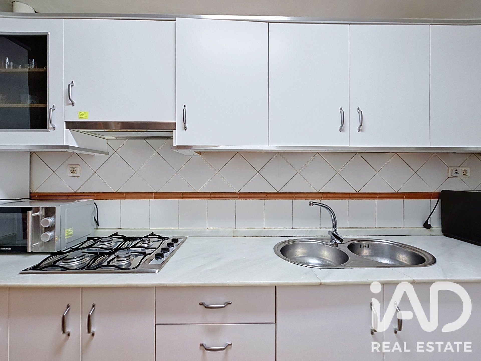 Apartment in Granada, Spain 4 bedrooms, 110 sq.m. No. 192190