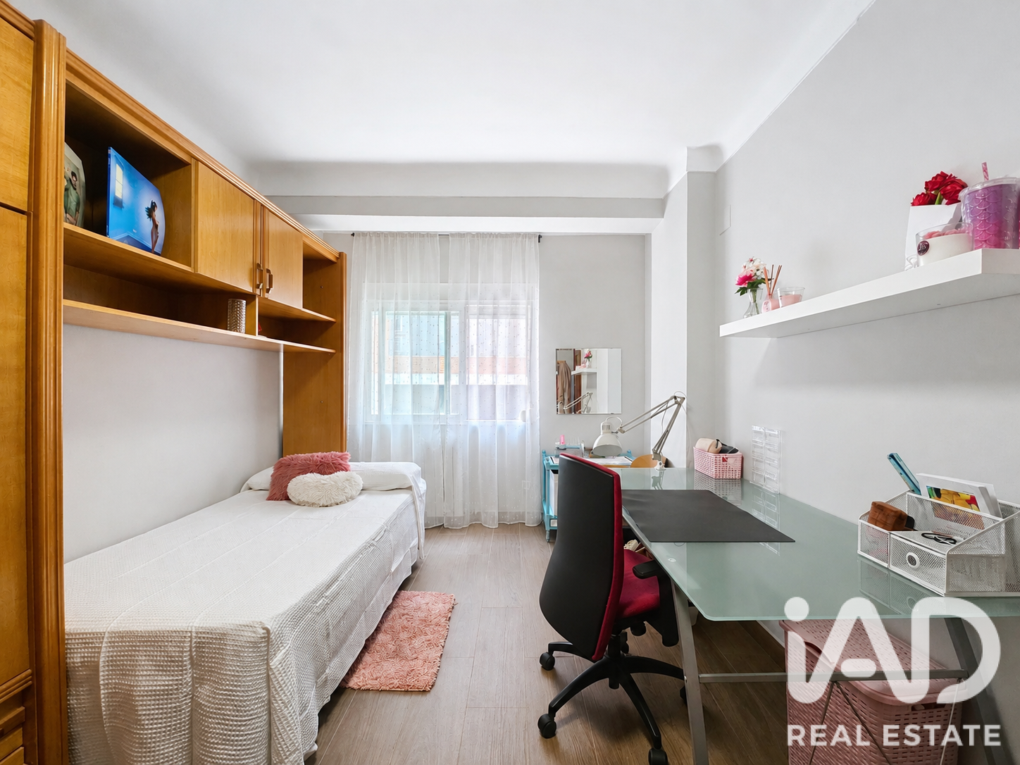 Apartment in Granada, Spain 4 bedrooms, 110 sq.m. No. 192190