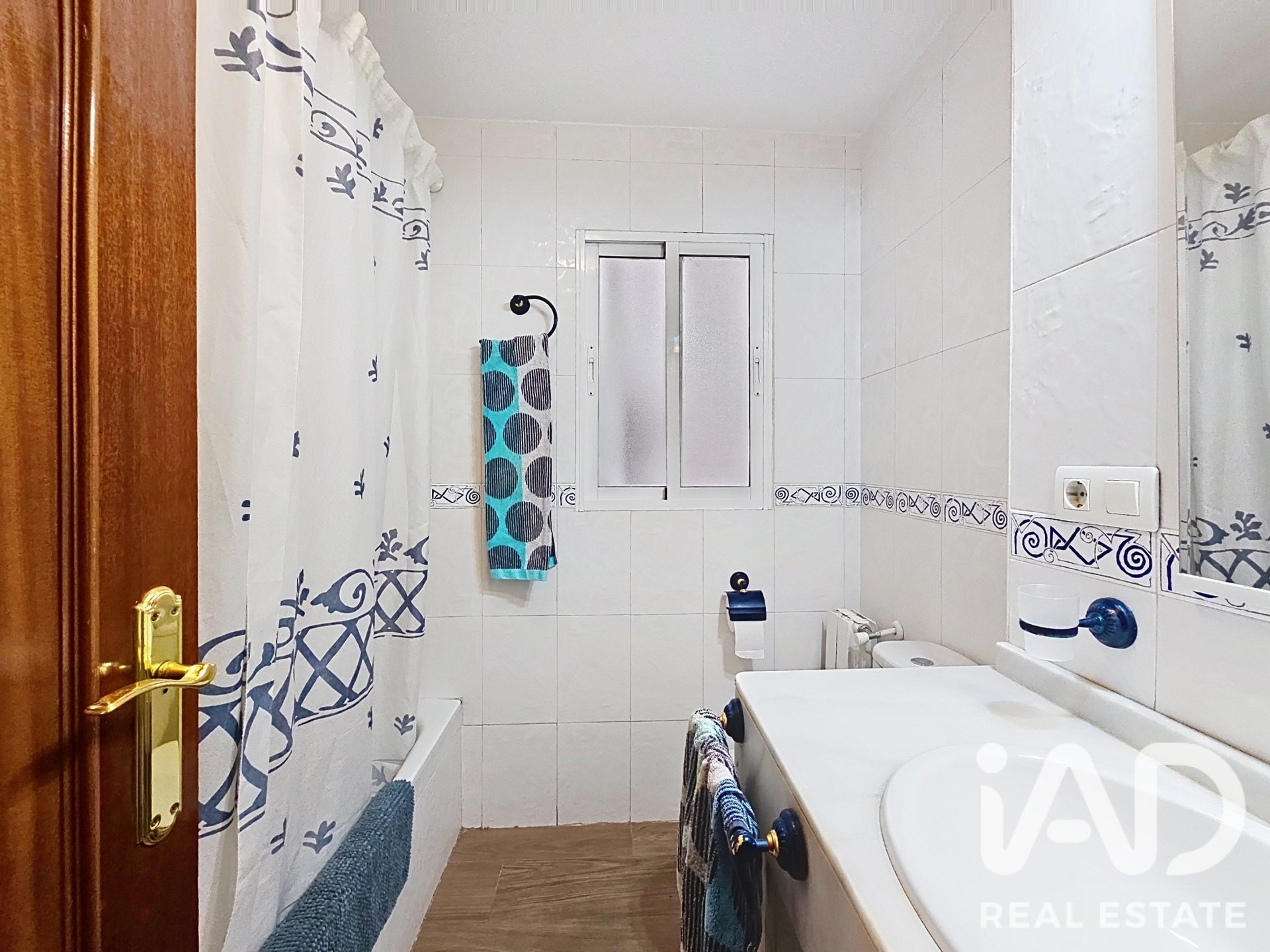 Apartment in Granada, Spain 4 bedrooms, 110 sq.m. No. 192190