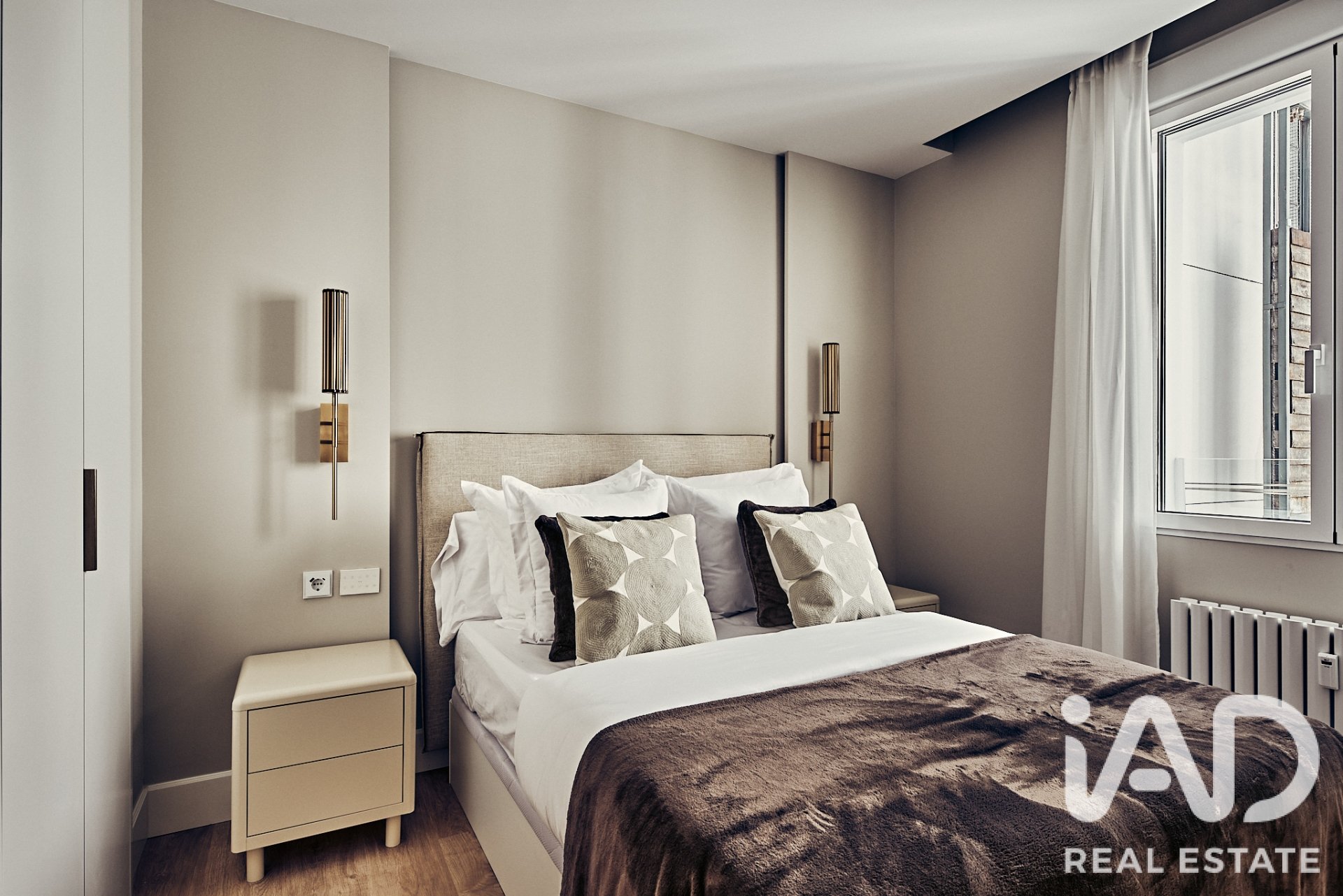 Apartamento en Madrid, España 4 dormitorios, 198 m2 No. 192192