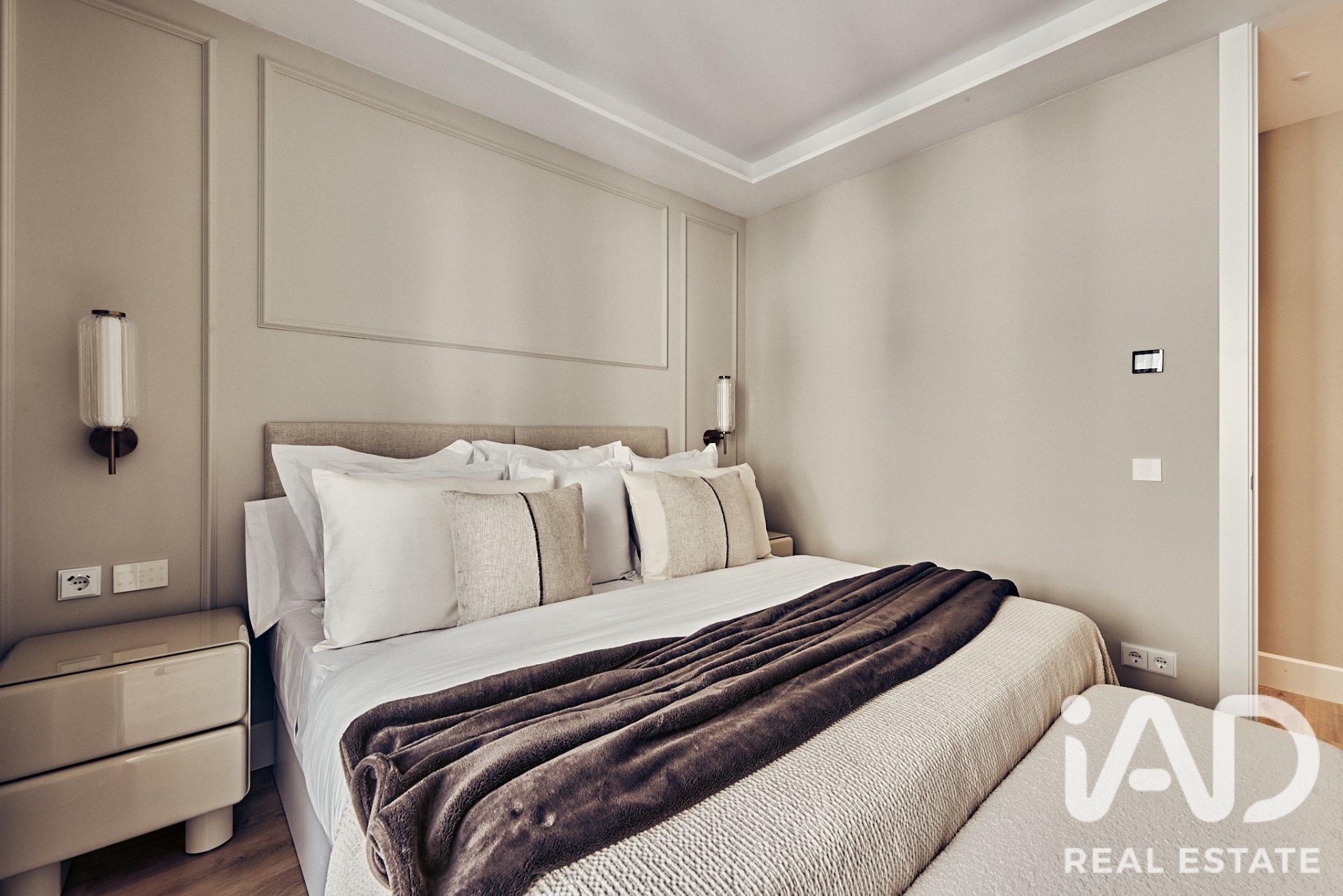 Apartamento en Madrid, España 4 dormitorios, 198 m2 No. 192192