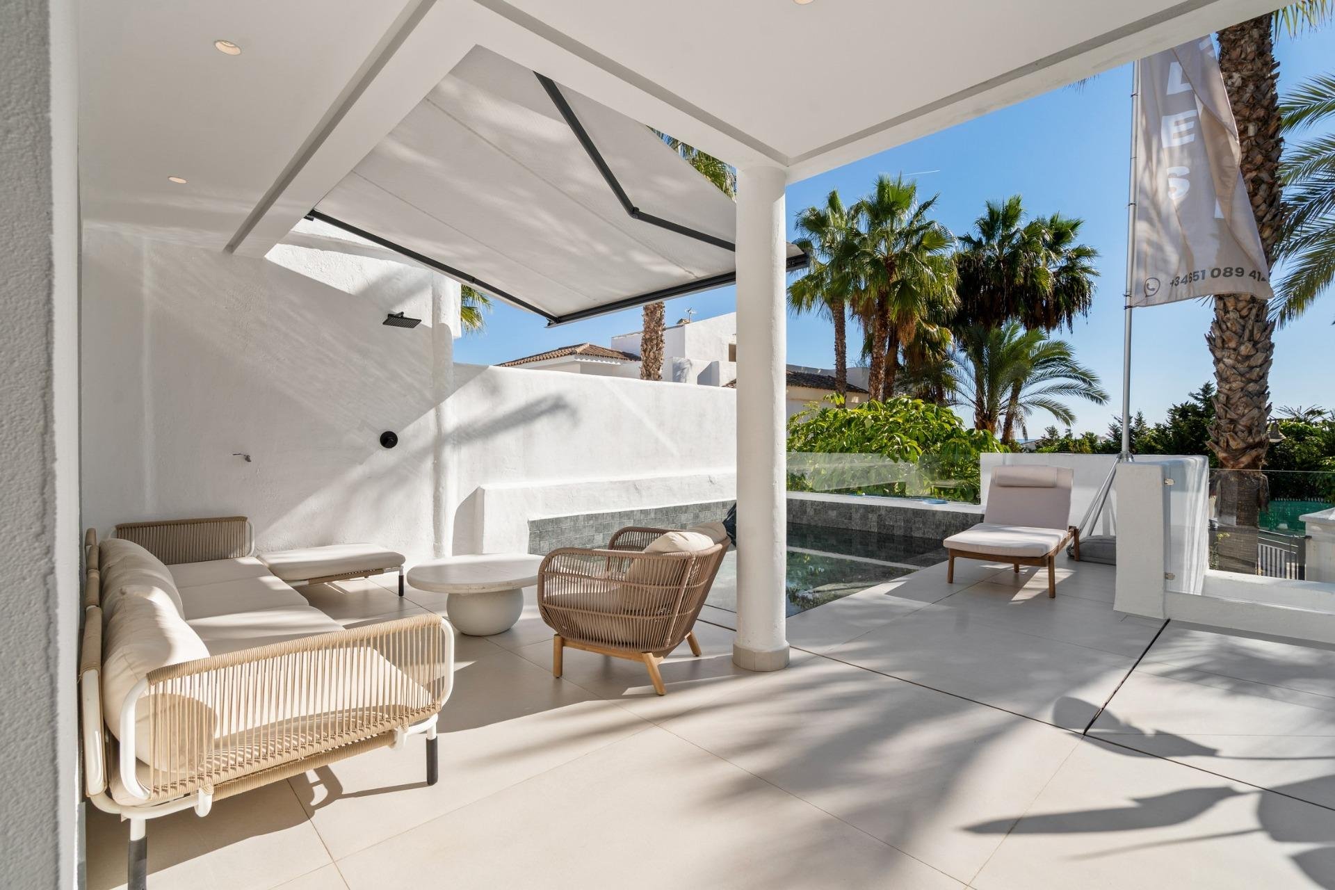 Dzīvoklis Estepona, Malaga, Spānijā 4 istabas, 270 m2 Nr. 169836