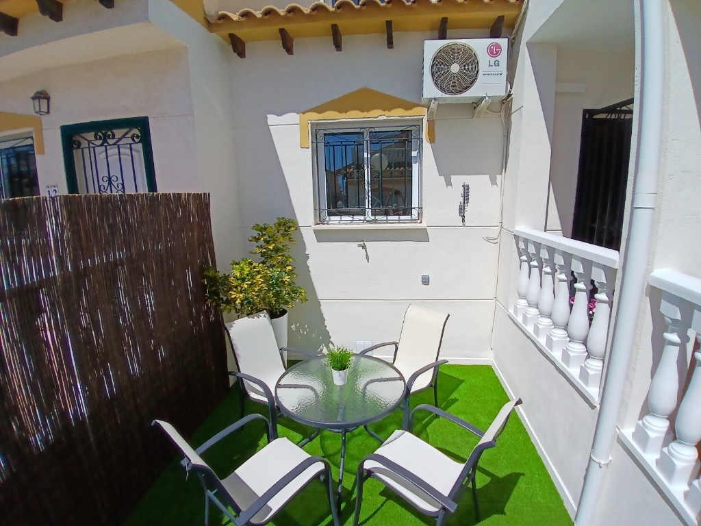 Rindu māja Alicante, Spānijā 3 istabas, 104 m2 Nr. 145348