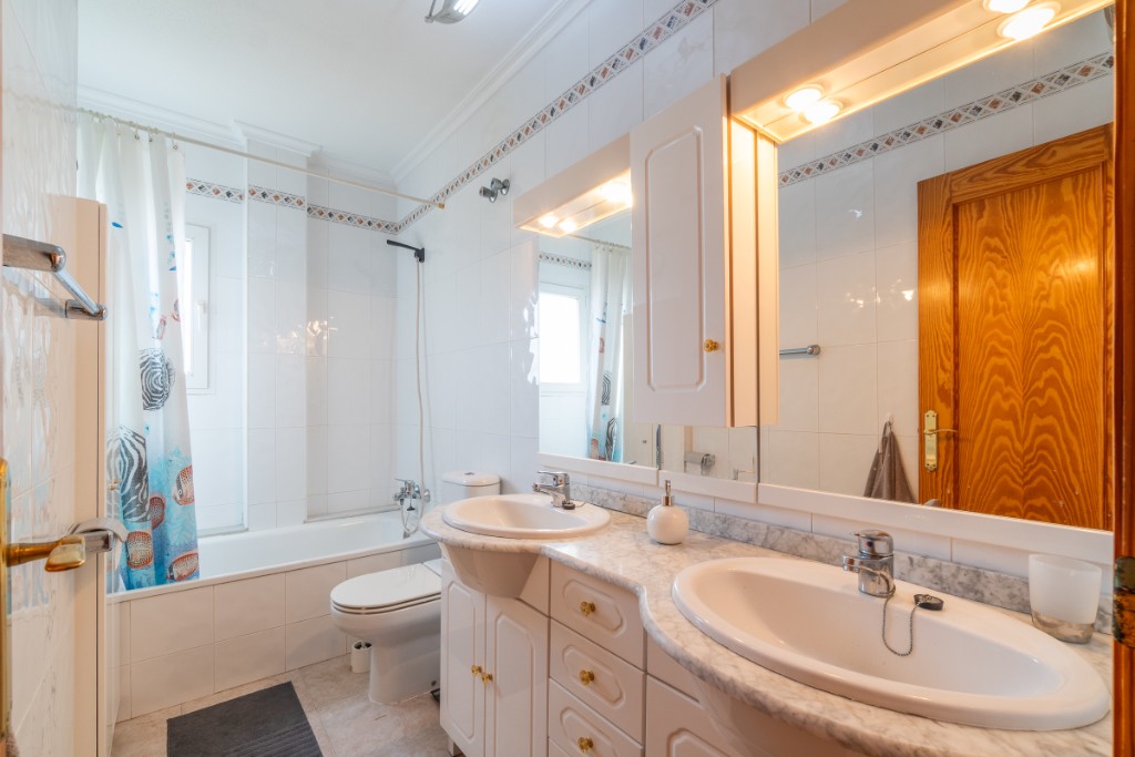 Apartamento en Playa Flamenca II, Alicante, España 3 dormitorios, 122 m2 No. 145353