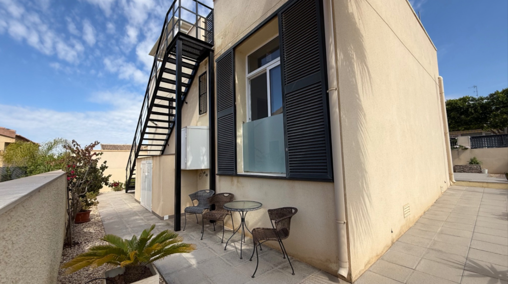 Huvila Ciudad Quesada, Alicante, Espanja 2 makuuhuonetta, 78 m2 No. 145352