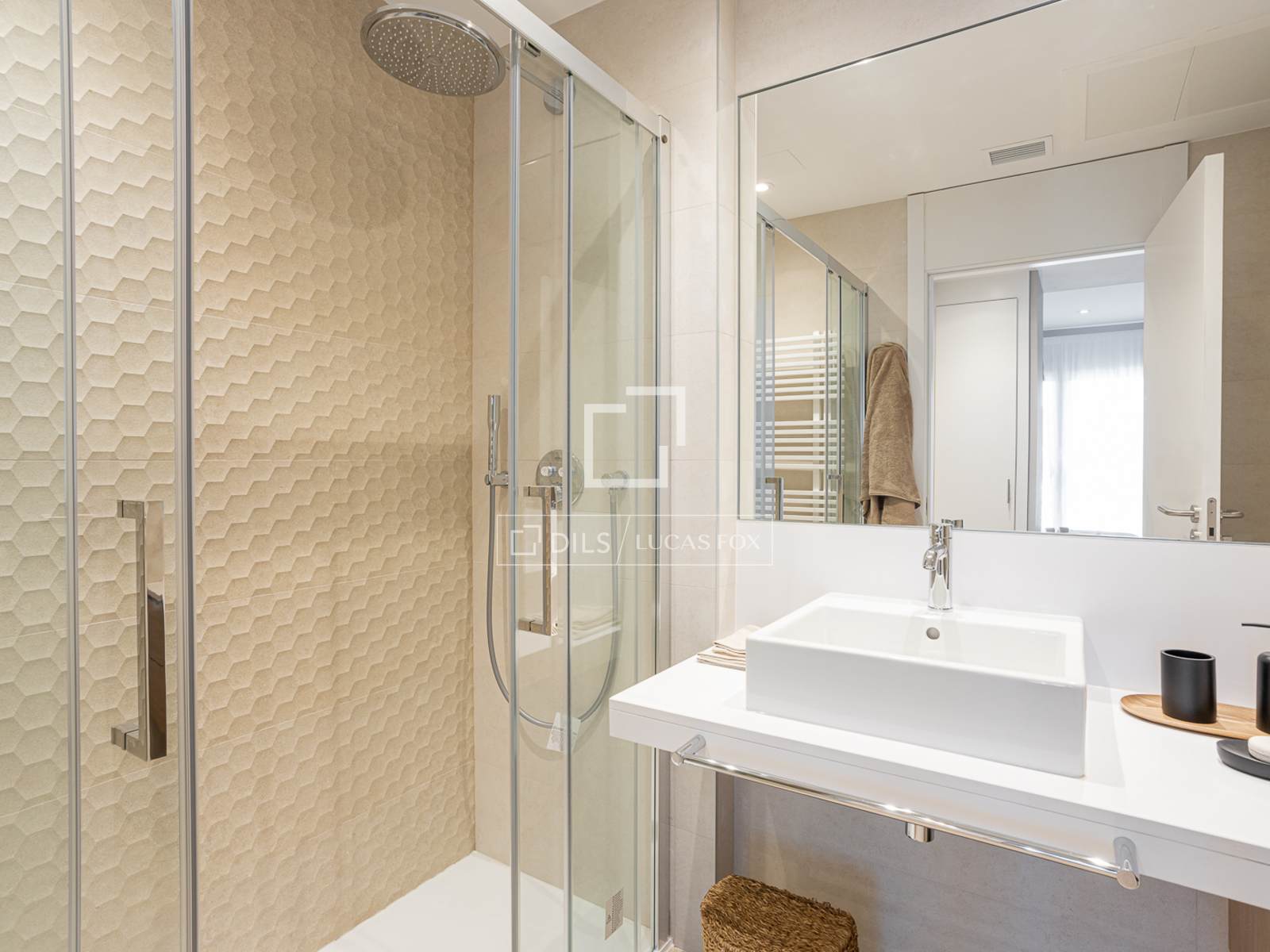 Appartamento a Barcelona, Spagna 2 camere da letto, 75 mq. N° 192828