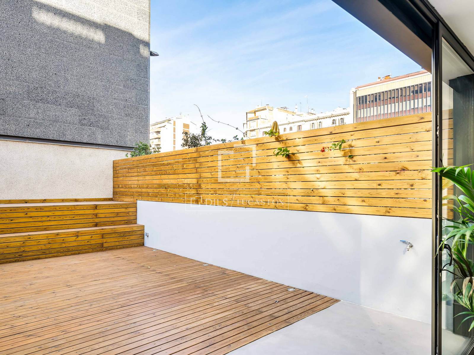 Huoneisto Barcelona, Espanja 1 makuuhuone, 68 m2 No. 192832