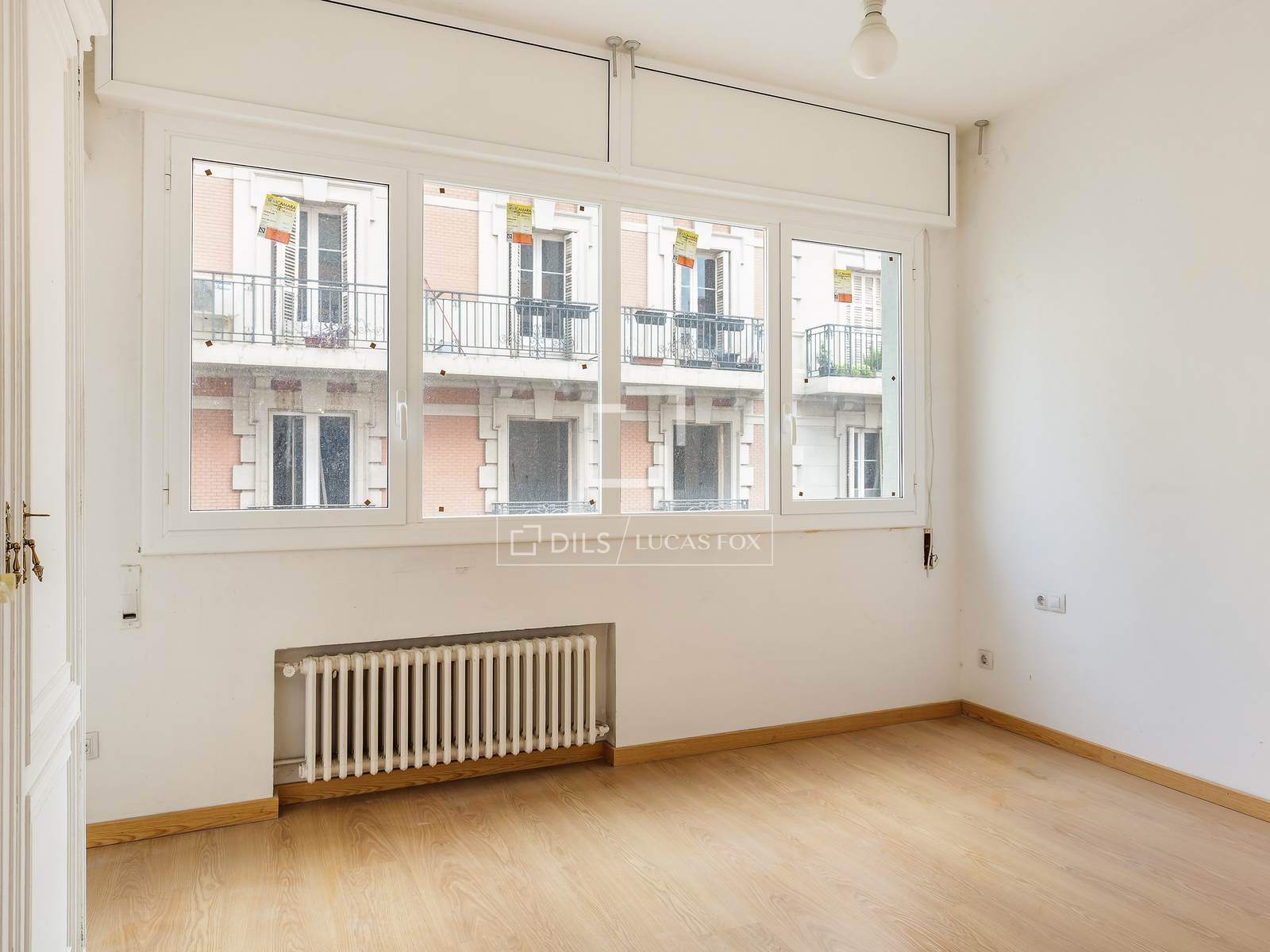 Wohnung in Barcelona, Spanien 4 Schlafzimmer, 120 m2 Nr. 192833