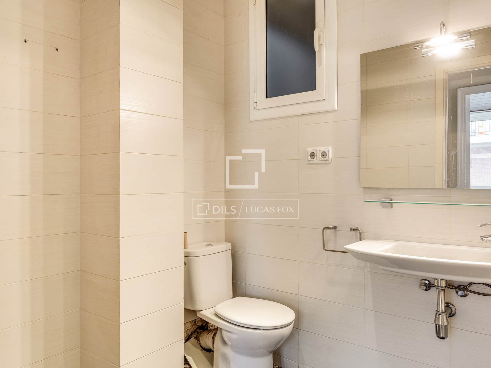 Wohnung in Barcelona, Spanien 4 Schlafzimmer, 120 m2 Nr. 192833