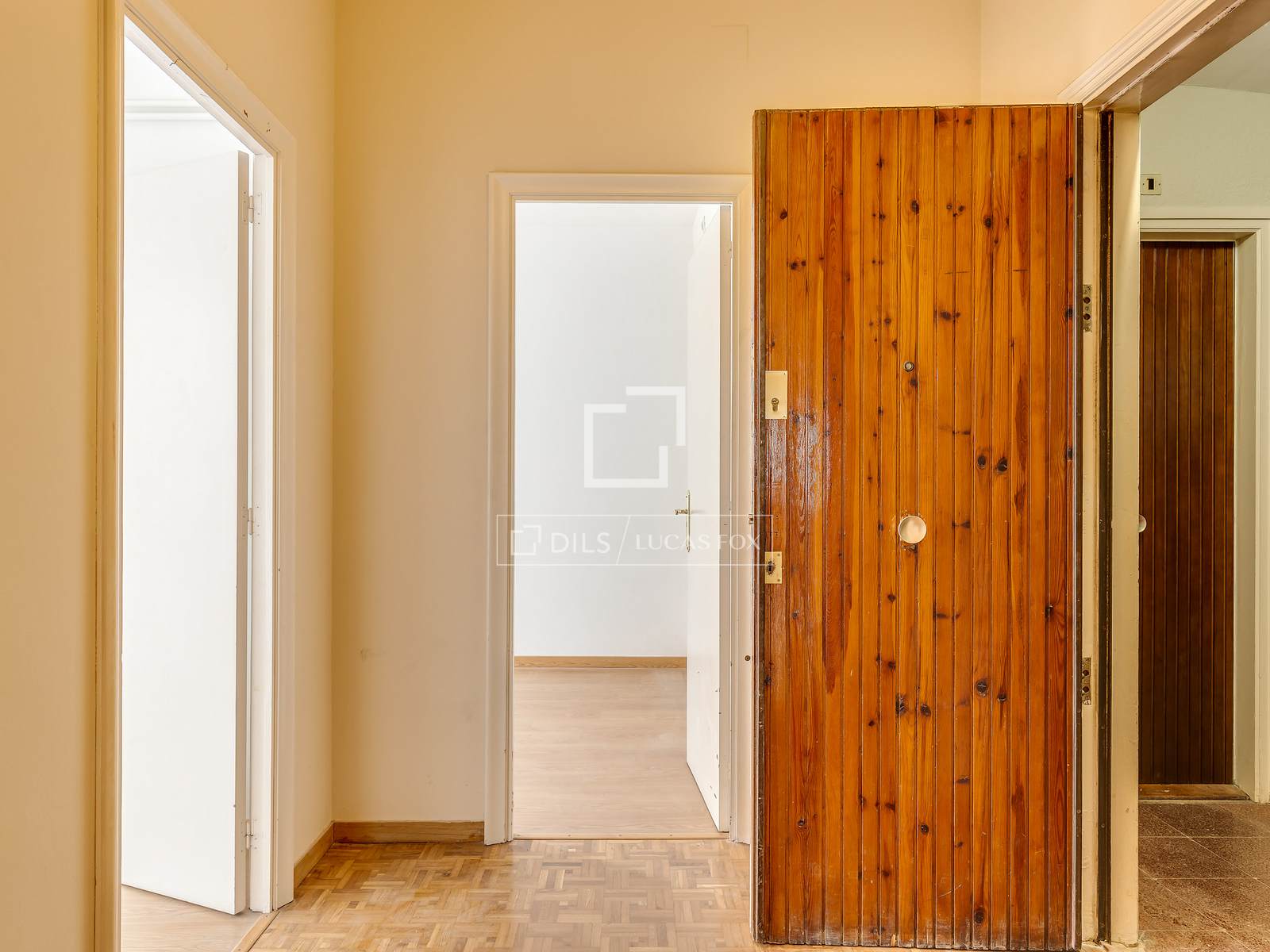 Wohnung in Barcelona, Spanien 4 Schlafzimmer, 120 m2 Nr. 192833