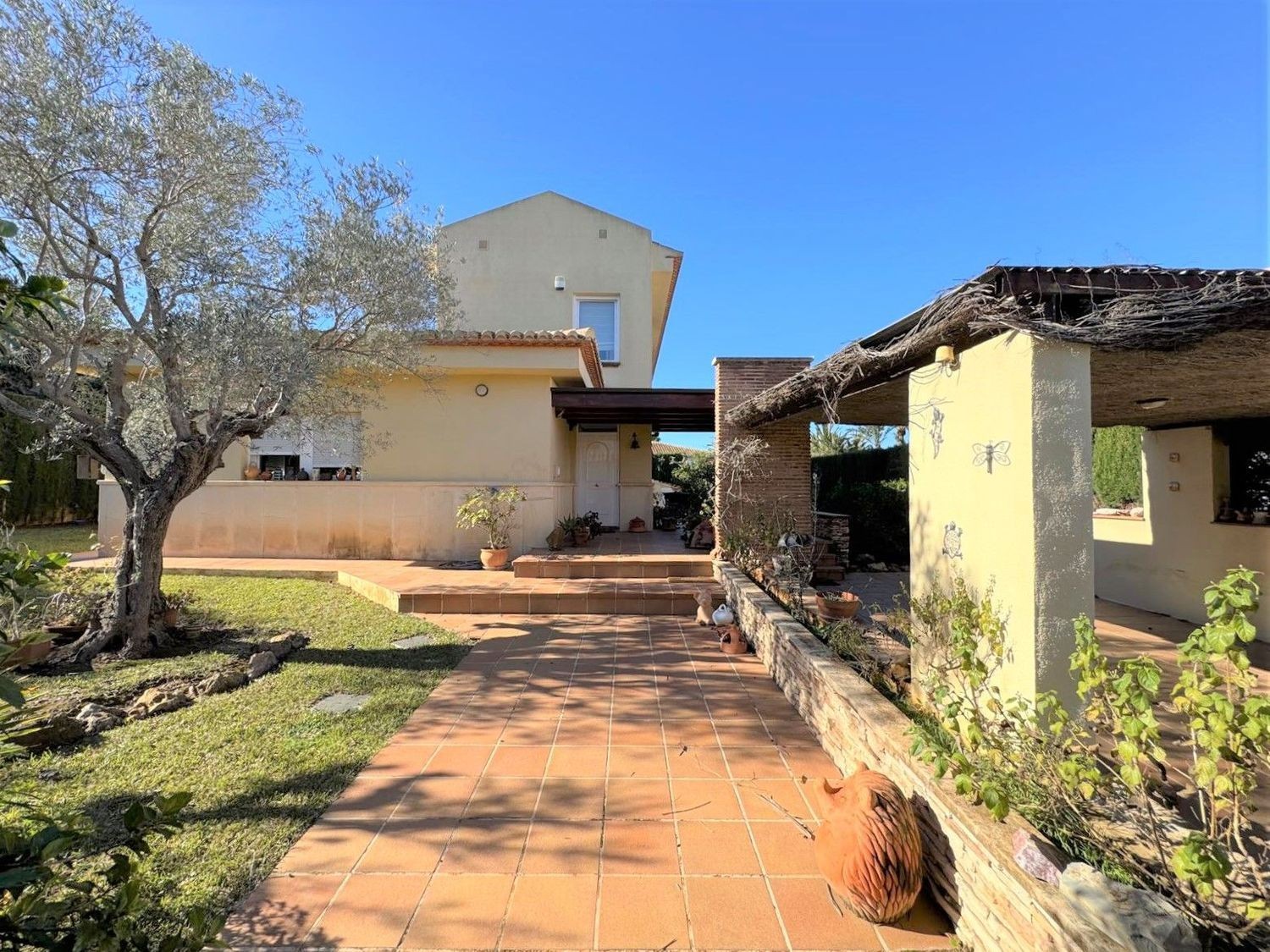 Villa a Denia, Alicante, Spagna 3 camere da letto, 200 mq. N° 179549