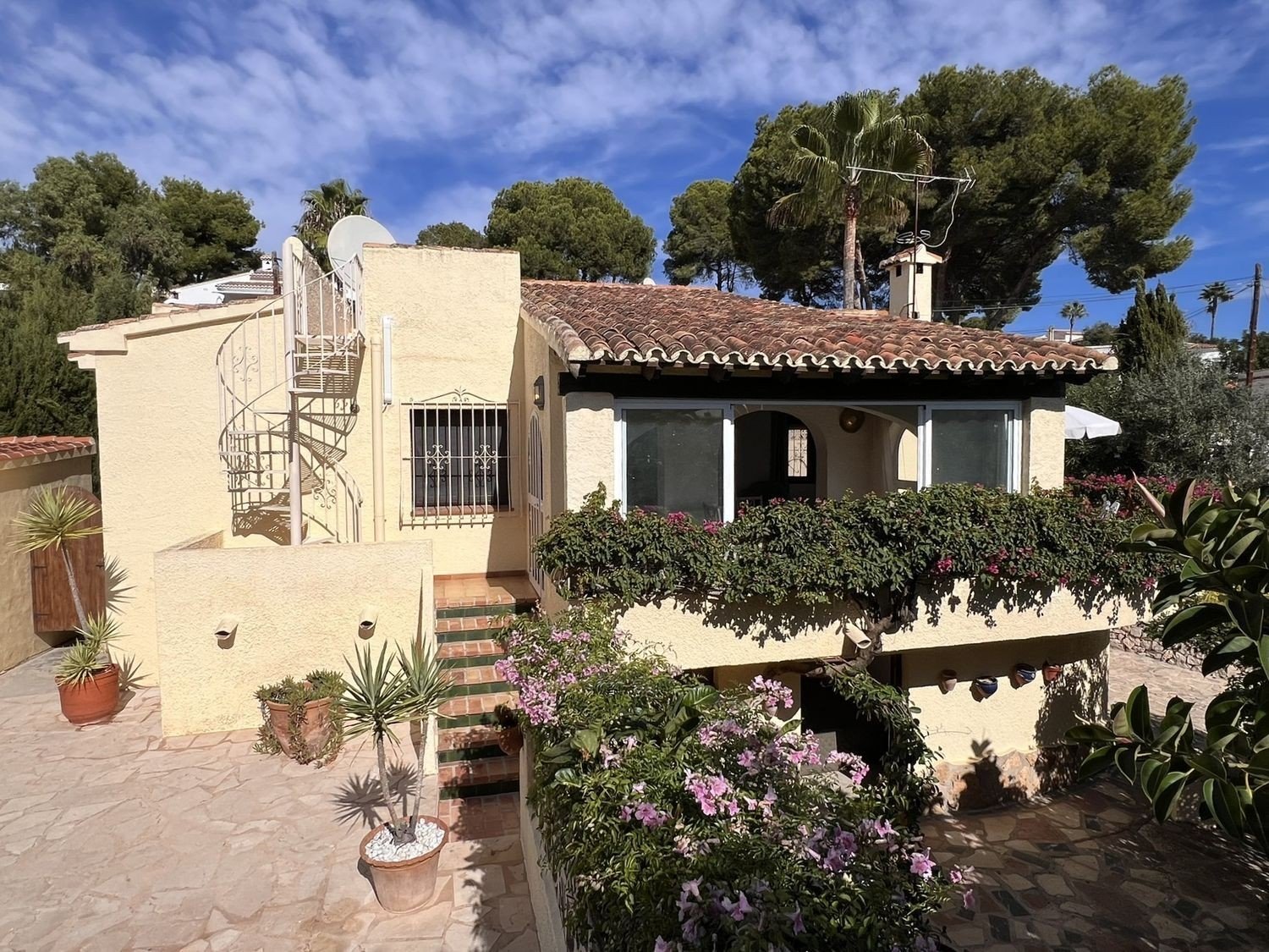 Villa in Moraira, Alicante, Spain 3 bedrooms, 247 sq.m. No. 179551